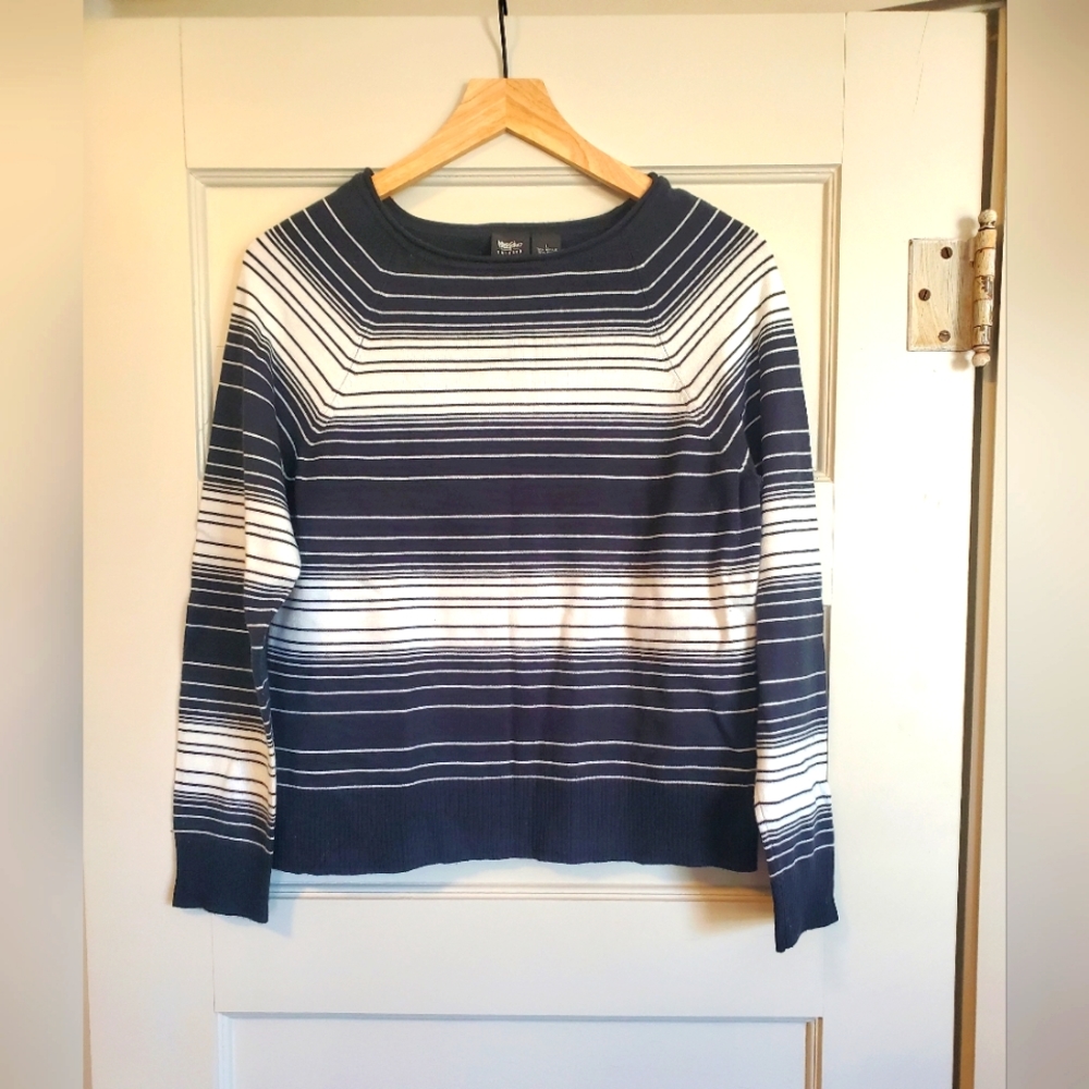 🍇3/$10 Mossimo sweater